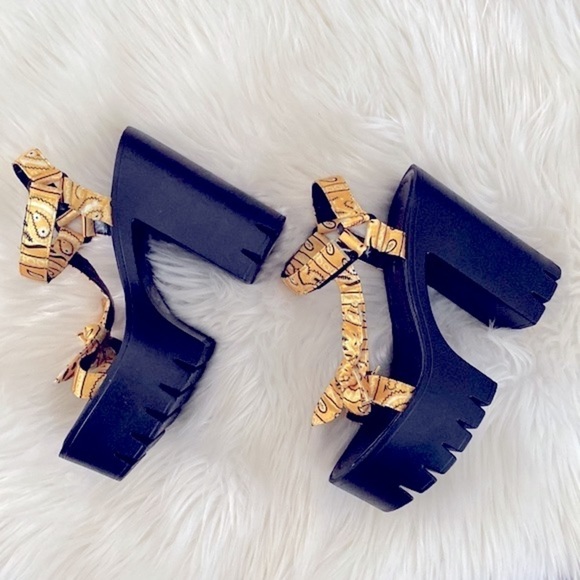 Lemonade yellow bandanna platform sandals heels - Picture 2 of 10